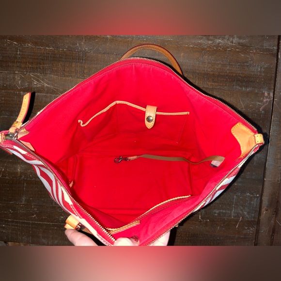 Dooney & Bourke Red Chevron Tote Bag - Picture 3 of 16